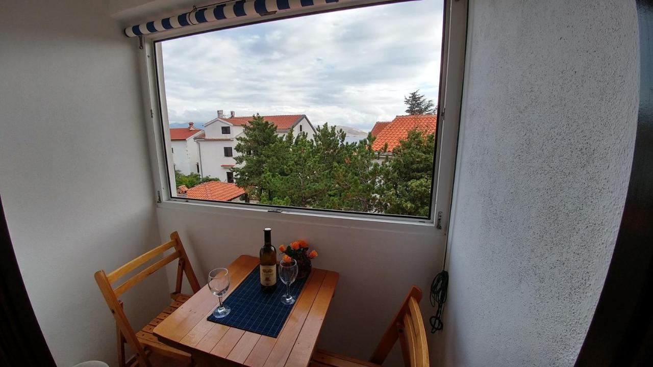 Apartments And Rooms Bova Baška Exterior foto